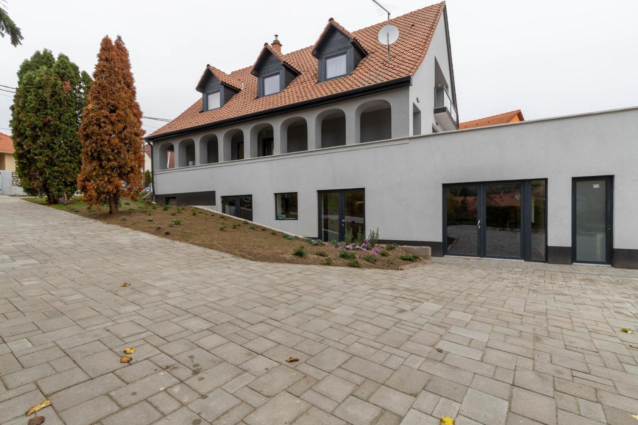 Villa Berc Egerszalók Εξωτερικό φωτογραφία